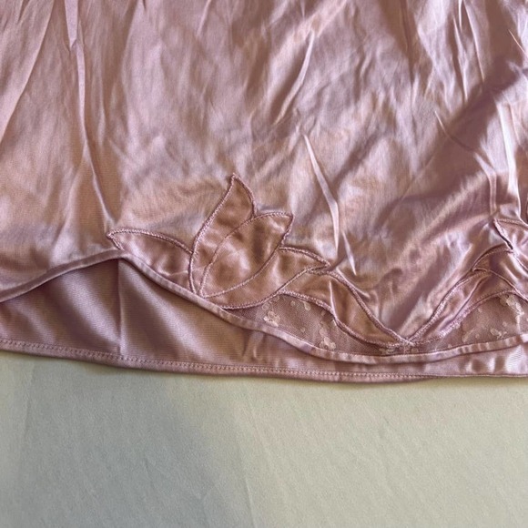 VINTAGE Formfit light purple A-line slip Medium Tall - Picture 2 of 7